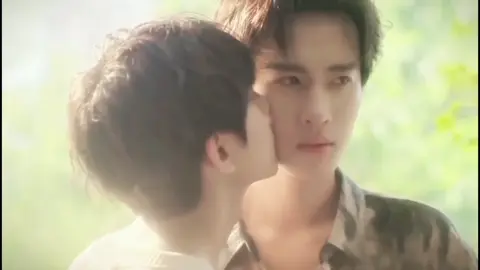 🤭🤭🤭 quắn qoéo luôn á trờii!!! Xem từ tập đầu đến giờ chỉ để đợi được giây phút này thôi 💥💥💥 #抖音 #展轩 #逆爱 #fyp #刘轩丞 #phimhay #bl #nghichai 