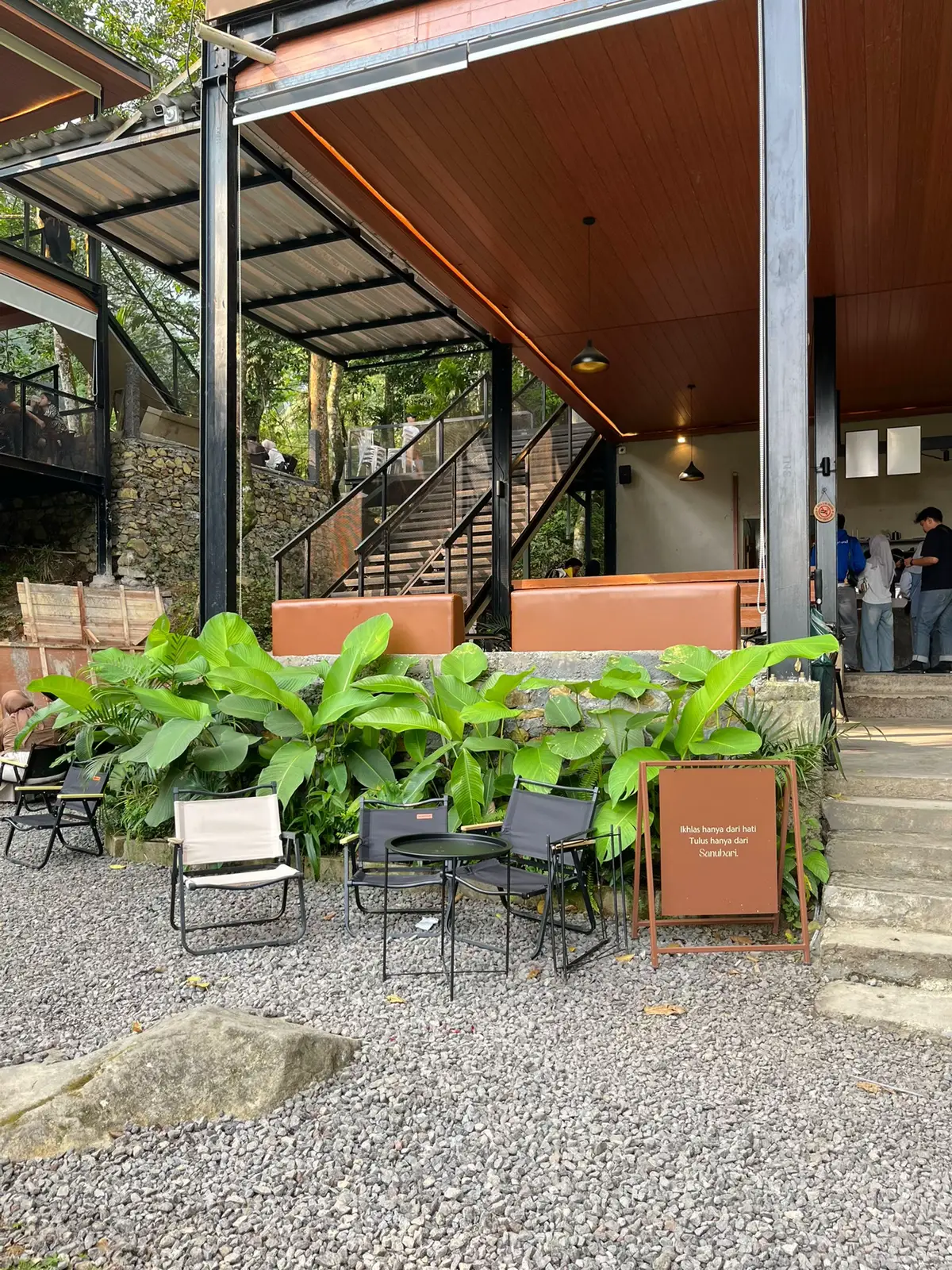 jiakhhhh tempat healing buat yg lagi galau 💔 #coffeeshop #sanubari #puncakbogor #batulayang #coffeeshopbogor #puncakbogor #destinasipuncak #destinasibogor #fyp #bogorplacetogo #kopibogor #fypシ゚viral #fyppppppppppppppppppppppp 