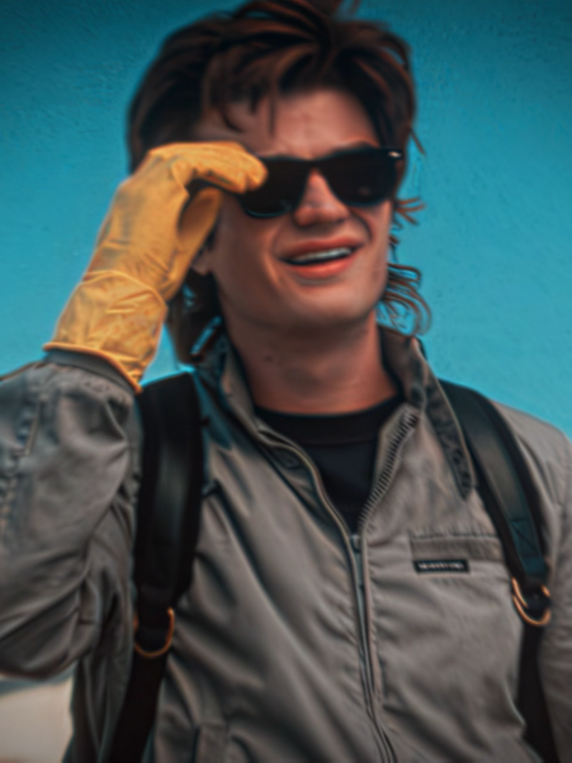 stevehardbigkok🔥 || @harvetz.ae || @rafciuu__  @nickkyeee @33saltykeef || #steveharrington #steveharringtonedit #strangerthings #strangerthingsedit #edit #edits #fyp #smashyy #smooth #adobeaftereffects #4k #viralvideos #foryoupage❤️❤️ #60fps