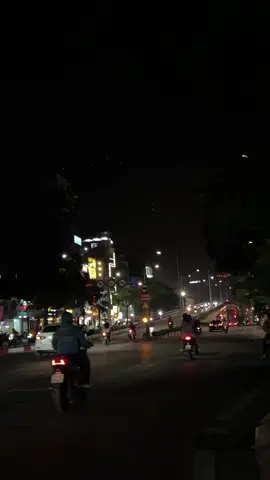 Giá như… #langthanghanoi #cuocsong #hanoi #xh #xuhuongtiktok 