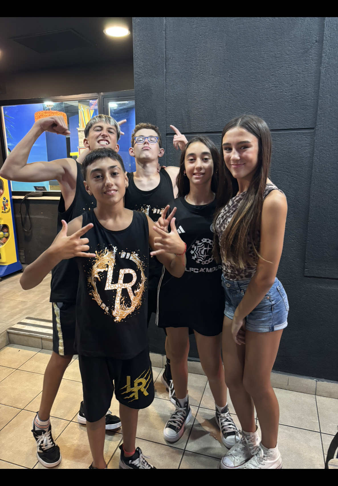 LOS MEJORESSS❤️@Soysergi_ @ROMEO @Elmuni_parkour y mi Adri❤️‍🔥