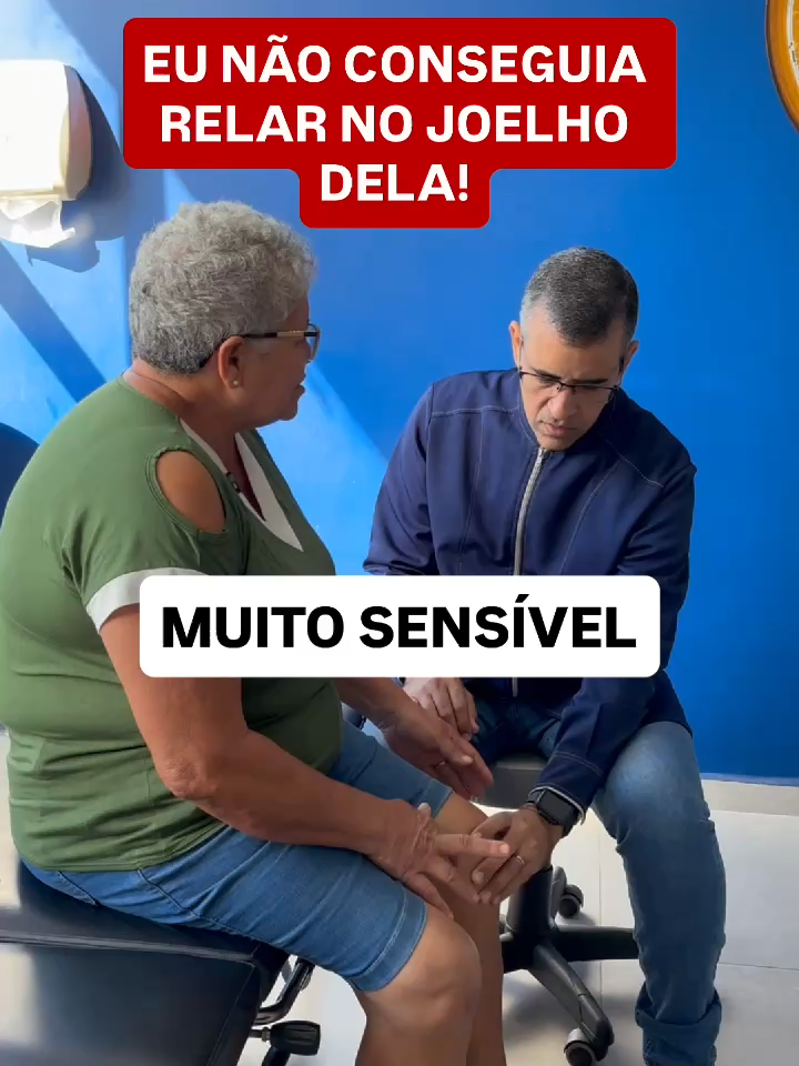 Chegar se arrastando com dor nos joelhos, quase sem conseguir andar, e sair andando leve, sem sentir nada… Tem preço isso aqui? Pra mim não tem! 🙏 É exatamente esse resultado que a gente busca todos os dias aqui na clínica.  E graças ao agulhamento distal, é isso que a gente vê acontecer. Pacientes que chegam com 20 anos de sofrimento e conseguem sair com até 100% de alívio na dor. E aí, você quer aprender a gerar resultados assim pros seus pacientes também?  Então segue o perfil e fica por dentro dessa técnica que muda vidas todos os dias! 👊 #fisioterapia #acupuntura #sangria #fisioterapeuta #massaterapeuta #tratamentodador #artrose #artrite #dor