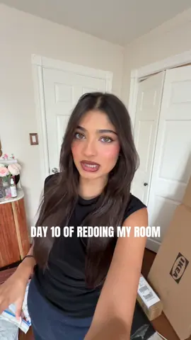 day 9 of redoing my room: getting a new closet #fyp #room #roomdecor #roommakeupover #closetmakeover #torontk 