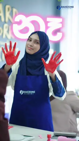 අද class එකේ ලස්සන Comic Cake එකක් හැදුවා! ඔයාලත් මෙවගේ trendy & modern cake designs ඉගෙන ගන්න කැමතිනම්, අපේ Diploma in Cake Baking & Decorating course එකට එකතු වෙන්න. ❤️  Kurunegala best cake class  Next intake දැන් open! Location: Kurunegala Contact us: 070 789 0892 Join now – limited slots only! #fyp #trending #foryou #foryoupage #fypシ゚viral #bakezone #kurunegala #srilanka #cakedecorating #cakeclass 