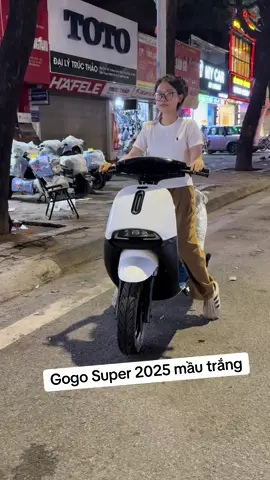 Gogo Super 2025 mầu trắng #xedienuytin #xedapdien #xediengiare #xedien #gogocross #gogo #xediengogo 