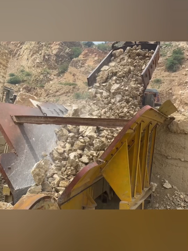 How Rocks Are Crushed: A Comprehensive!! #technology #fyp #usa 