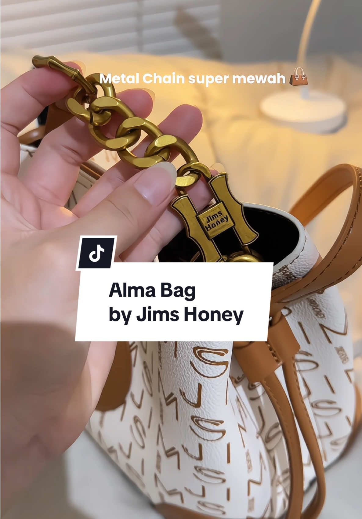 Alma bag koleksi baruuuu dari @Jims Honey 👜🤏🏻 #Almabag 