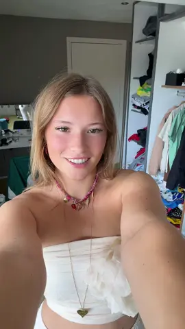 Eindelijk weer beugelloos!!🤍#fyp #fy #trendingvideo #viralgaanisookgaan #foryoupagee #blowthisuptiktok #bracesoff 