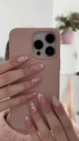 just a girl 🎀 #fyp #nails #nailart #pink #viraal #inspiration 