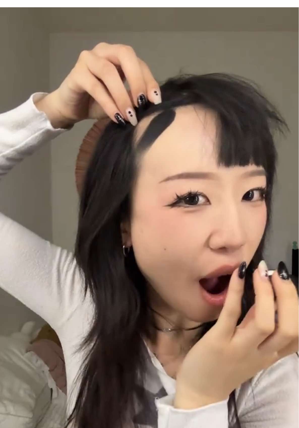 was this a W or L 😻😻 hair product: @@boldify also linked in Amazon storefront if curious! #hairpowder #piumeimei #bangs 