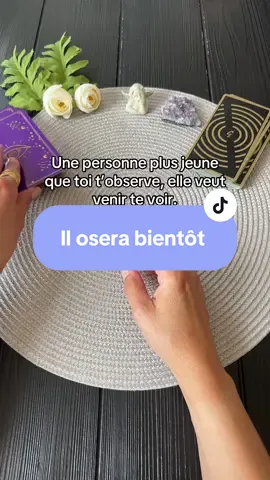 C’est comme si cette personne restait derrière une vitre pour t’observer #tarot #tiragedecarte #cartomancie #guidance #voyance #amour #tiragesentimental  