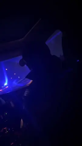 Elə maşındada polis var👮😁