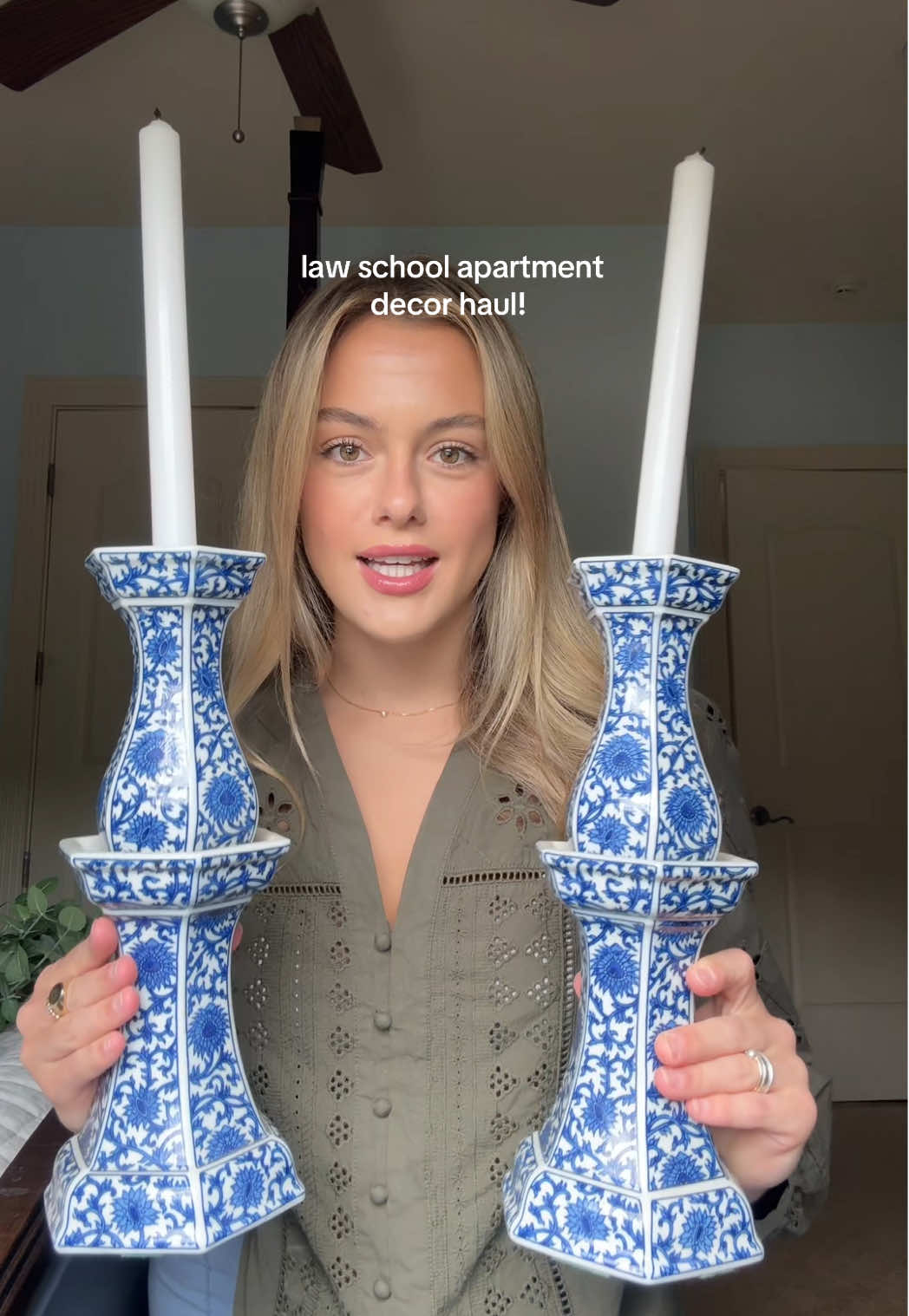 calming the law school nerves with shopping 🫠🫠🫠  #apartmentdecor #classicinterior #lawschoolapartment #decorhaul 