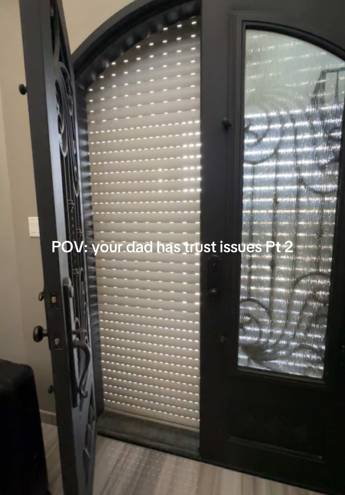 Even the front door…  • #fyp #foryoupage #jet2holidays #dadsoftiktok #ArabTikTok #trust 
