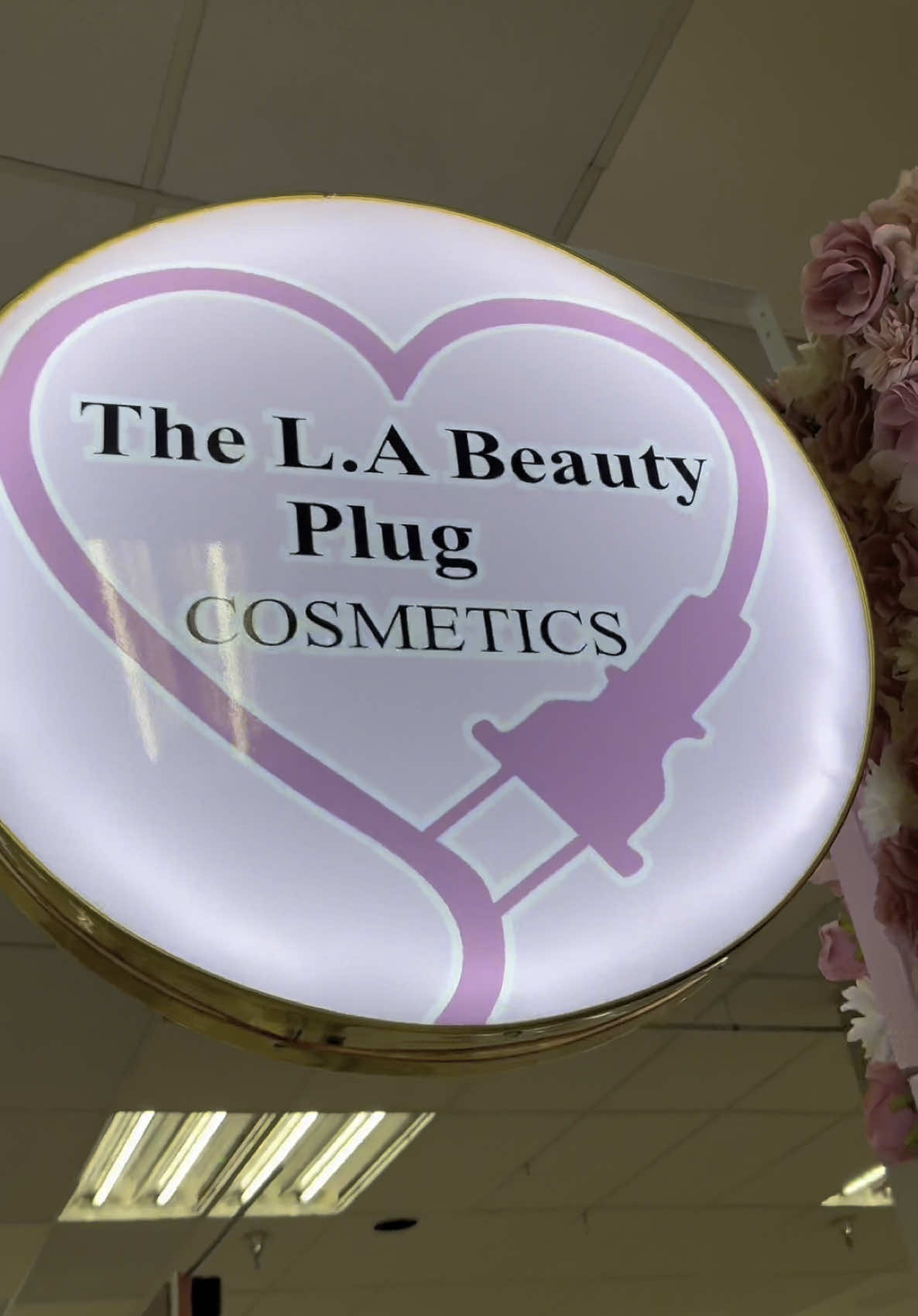 Picked up some nail goodies at The L.A Beauty Plug.  Located in Plaza Mexico on the 2nd floor.  📍3100 E Imperial Hwy, Lynwood CA