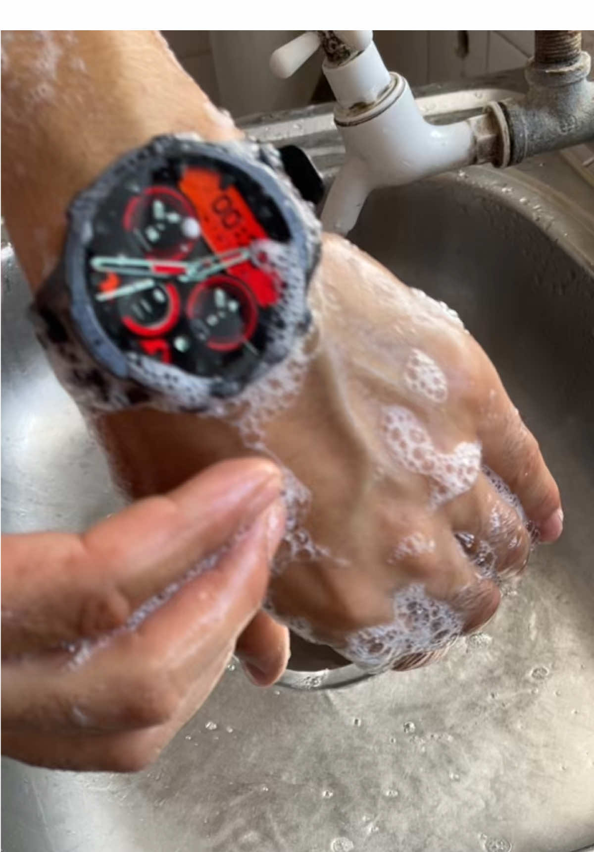 #creatorsearchinsights #fypシ゚ #viral #tiktokshop #smartwatch #goviral #tiktokmalaysia 