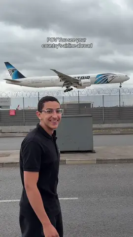 #avgreek #egyptair #airplane #777 #boing #landing #fyp #airport #egyptian #avation #loud #heathrowairport #heathrow 
