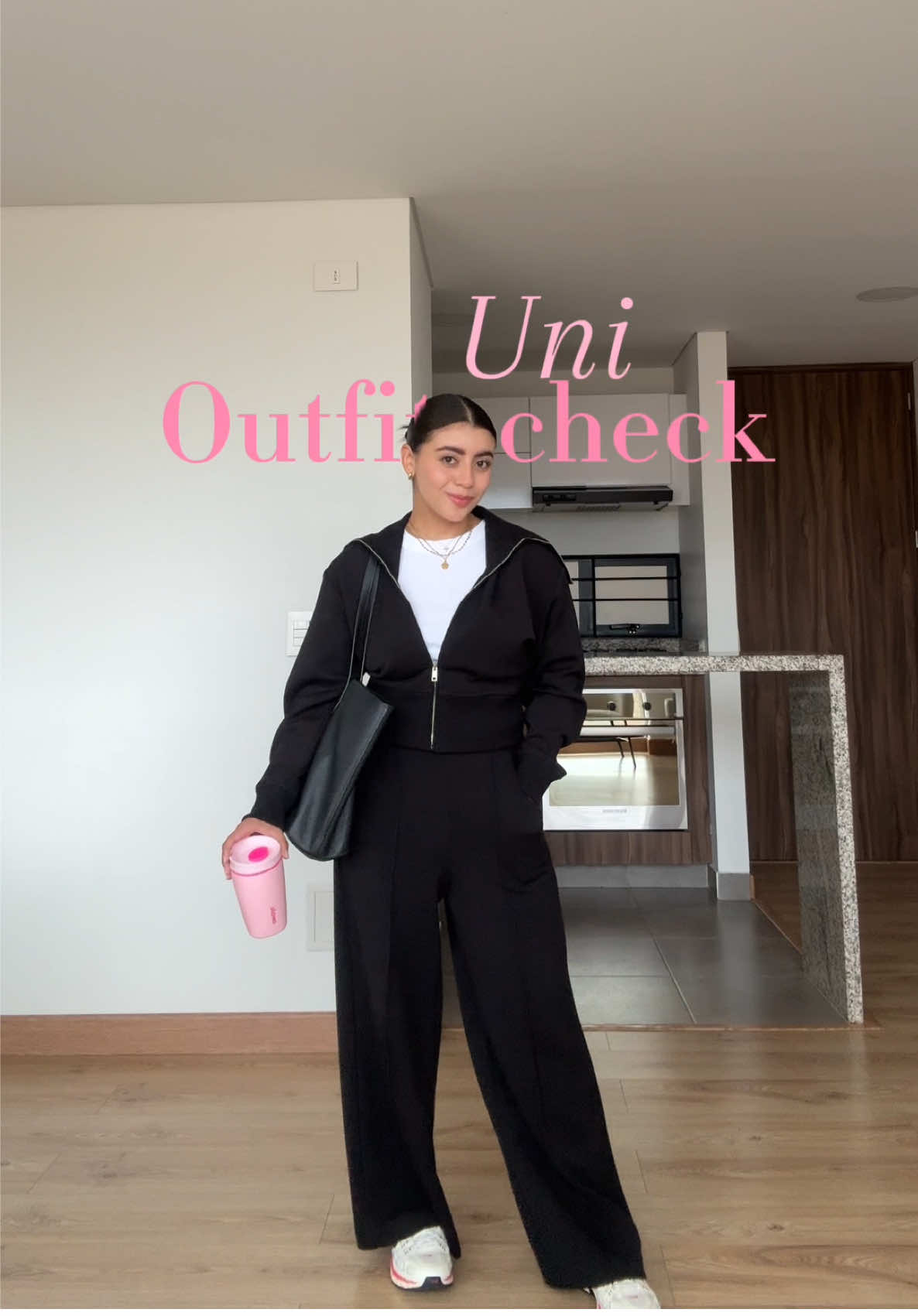 Parte 3| Outfit de viernes para la universidad y mis favoritos siempre serán los cómodos pero lindos. 💘📚 #inspooutfit #universidad #fyp #outfit #fitcheck #ideas #fit 