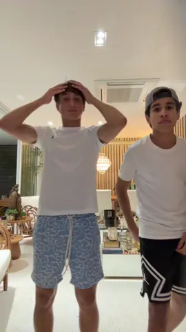 @ettoborges #foryoupage #foryouu #fyp #vaiparafycaramba #dança #fypagee 