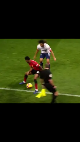 Rashford skills 🥶#rashford #football #parati #foryou #itadori_jr 