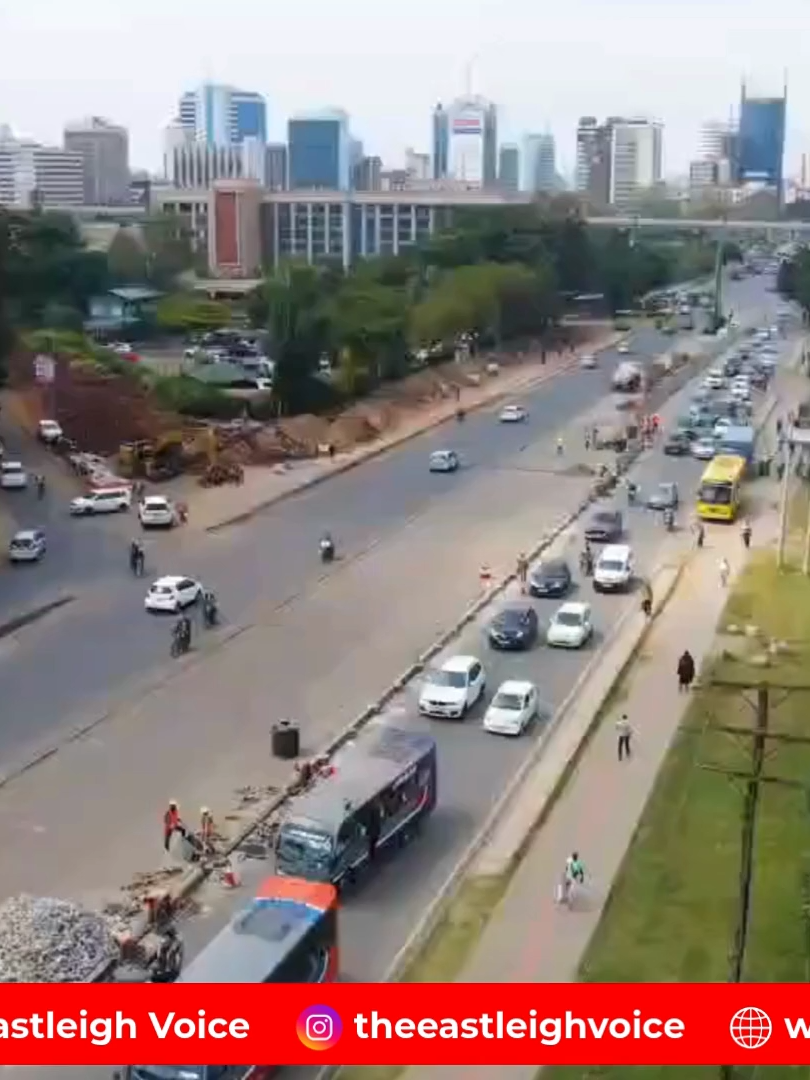 “We’re not building houses—it’s a viaduct!” KURA Engineer Benjamin Asin clarifies that structures on Kenyatta Avenue are protective enclosures put up to shield both the work area and motorists during the ongoing construction of a viaduct, which will connect the end of Valley Road to Kenyatta Avenue. The move is part of a broader effort to ease traffic congestion in the area.