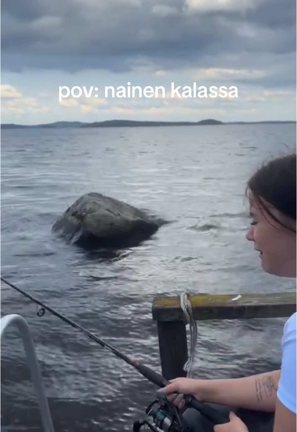 mummo pelasti kala raukan😭