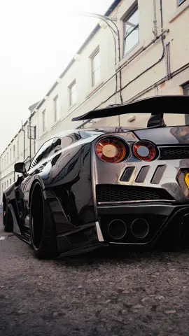 Children!  #boost #gtr #carbon #diffuser #nissan 