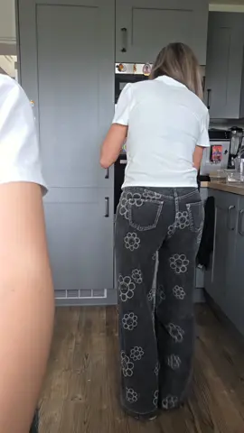 This is something I never thought I’d have to do, and posting this truly breaks my heart. This page has always been about joy, laughter, and family moments — never this. It’s honestly humiliating to ask. But if there’s ever been a time I needed your kindness, it’s now. It feels like I’m losing everything — and asking for help like this is stripping away what little dignity I have left. But I’ll trade that if it means keeping our forever home. For nearly three years, I’ve been battling through a separation, and now a divorce and financial settlement. I’m being forced to sell our family home. I’ve tried everything — planned to remortgage, restructured finances, explored every possible route — but on my own, I just can’t meet the affordability criteria. We’re now facing the heartbreaking reality of moving into a small apartment in a completely new area. My children would lose their home, their school, and everything they know. This is especially hard on Tosia, who is autistic and deeply settled in this environment. Routine, familiarity, and stability are everything for her. The thought of uprooting her from the place where she feels safe is devastating. I made my children a promise: that I would do everything in my power to keep our home. That’s why I’ve created a GoFundMe. Not for comfort, not for luxury — just to help cover part of the mortgage and pay off the financial settlement. Please, if you can help or even just share, it would mean the world to us. 💔 Link is in the bio and below: ➡️ https://www.gofundme.com/f/cx5ydq-home-is-everything #foryou #madhouse #fy #fyp #foryoupage #madhouse 