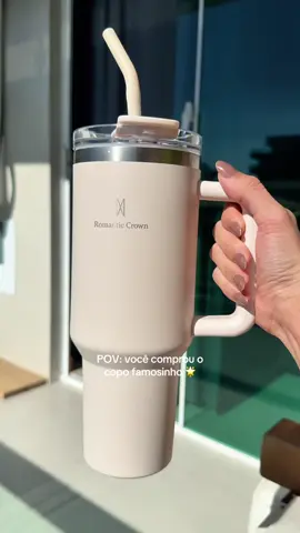 E da um p@u nas garrafas caras! Deixei o link no vídeo 😊 #garrafatermica #trend #garrafa #copotermico #comprasonline #tiktokshop @ROMANTIC CROWN  Copo térmico Romantic Crown 