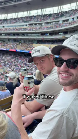 Which snack or beverage person are you at a ball game? 