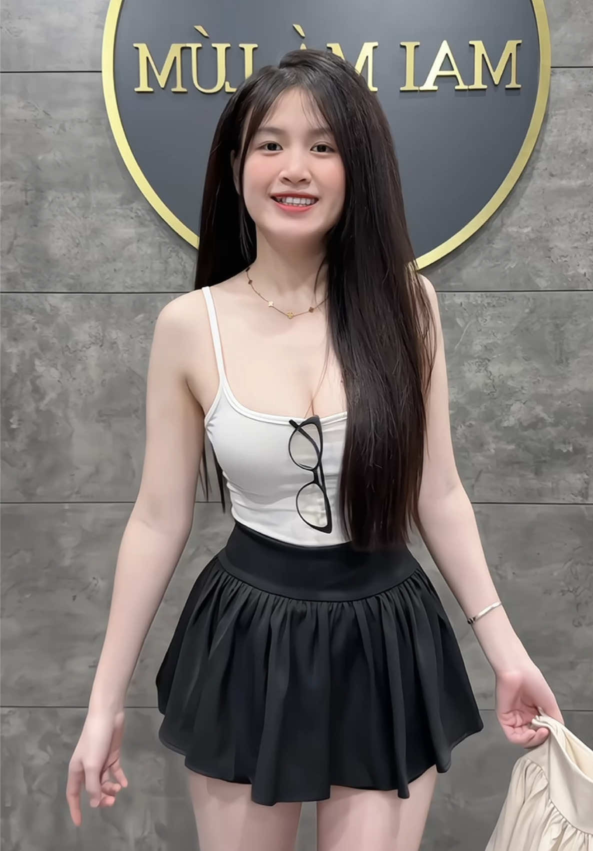 Chân váy nữ