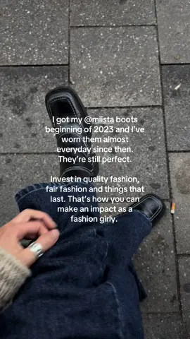 I got my @miista boots beginning of 2023 and I’ve worn them almost everyday since then. They’re still perfect.  Invest in quality fashion, fair fashion and things that last. That’s how you can make an impact as a fashion girly. #miista #boots #fairfashion #consumerism 