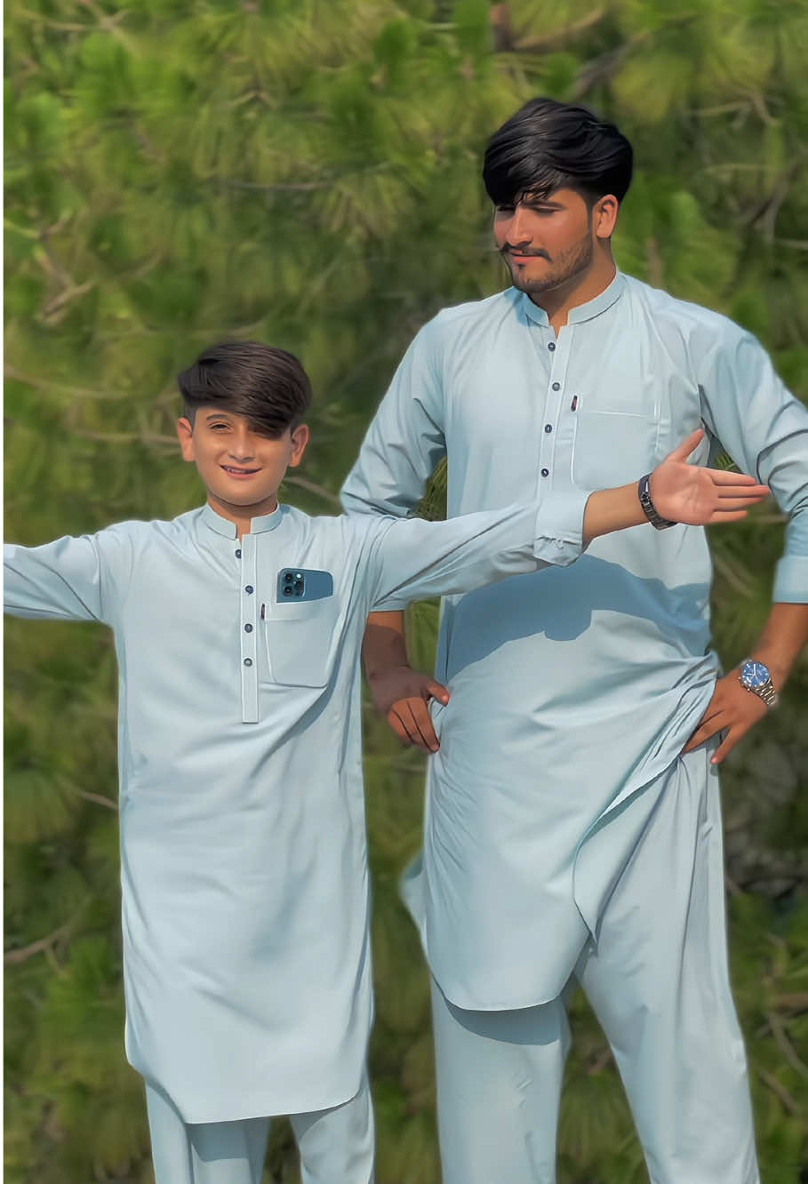 With Jon😌❤️#foryou #foryoupage #growmyaccount #unfreezemyaccoun #plz #support_me #pashtosong #sheraz #viralvideo 