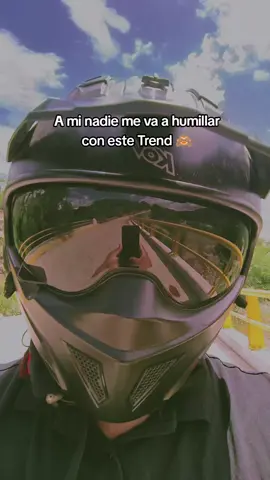 #parejabiker #trendrockthatbody #biker #theblackeyedpeas #valeriotrujano 