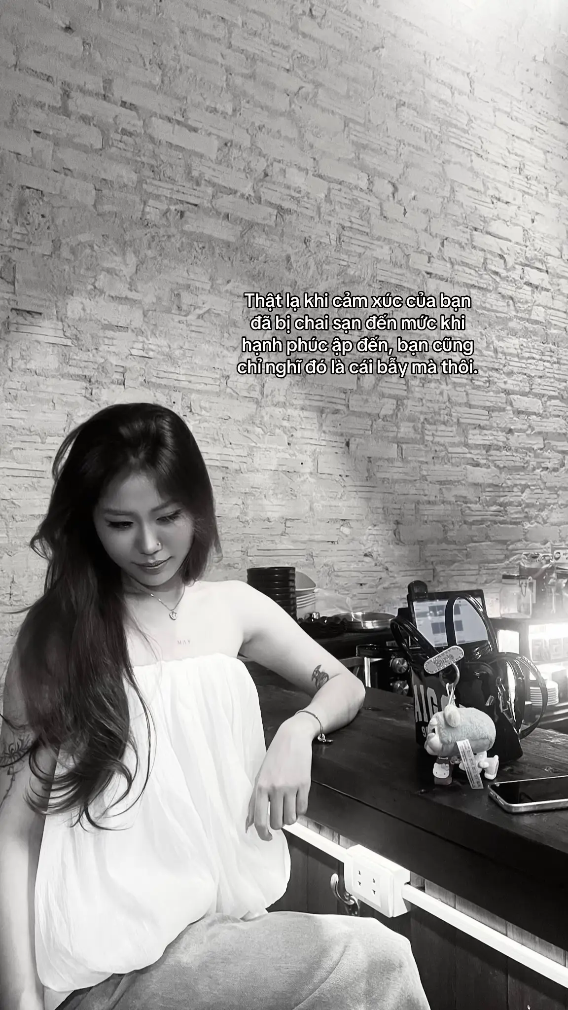 đang không biết đây có phải hạnh phúc thật không hay chỉ là 1 vở kịch mà thôi. #xuhuong #story 