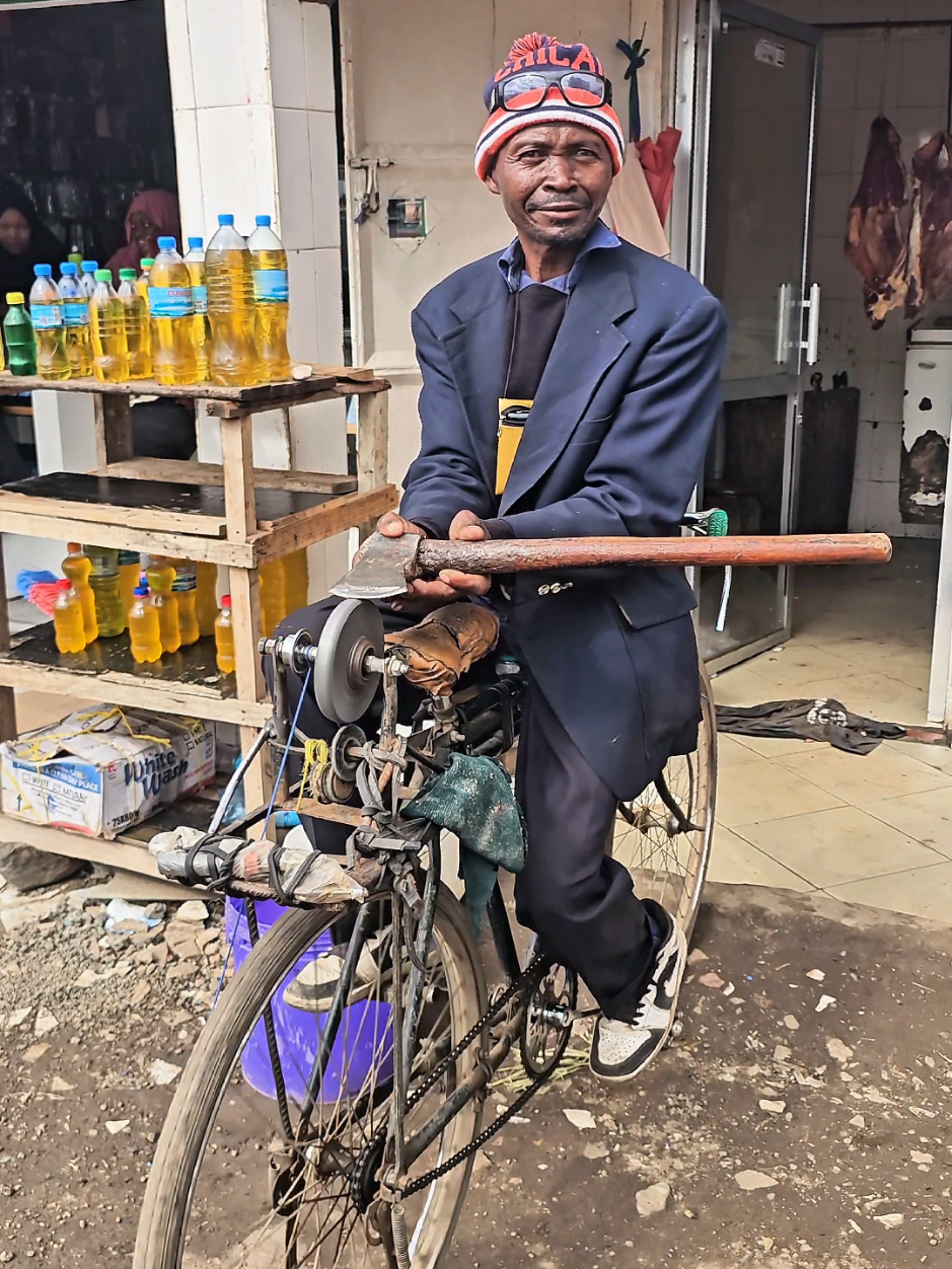 ✅️ GENIUS💡 #smart #creative #idea #africa #tanzania  🎵 : @Tiken Jah Fakoly 