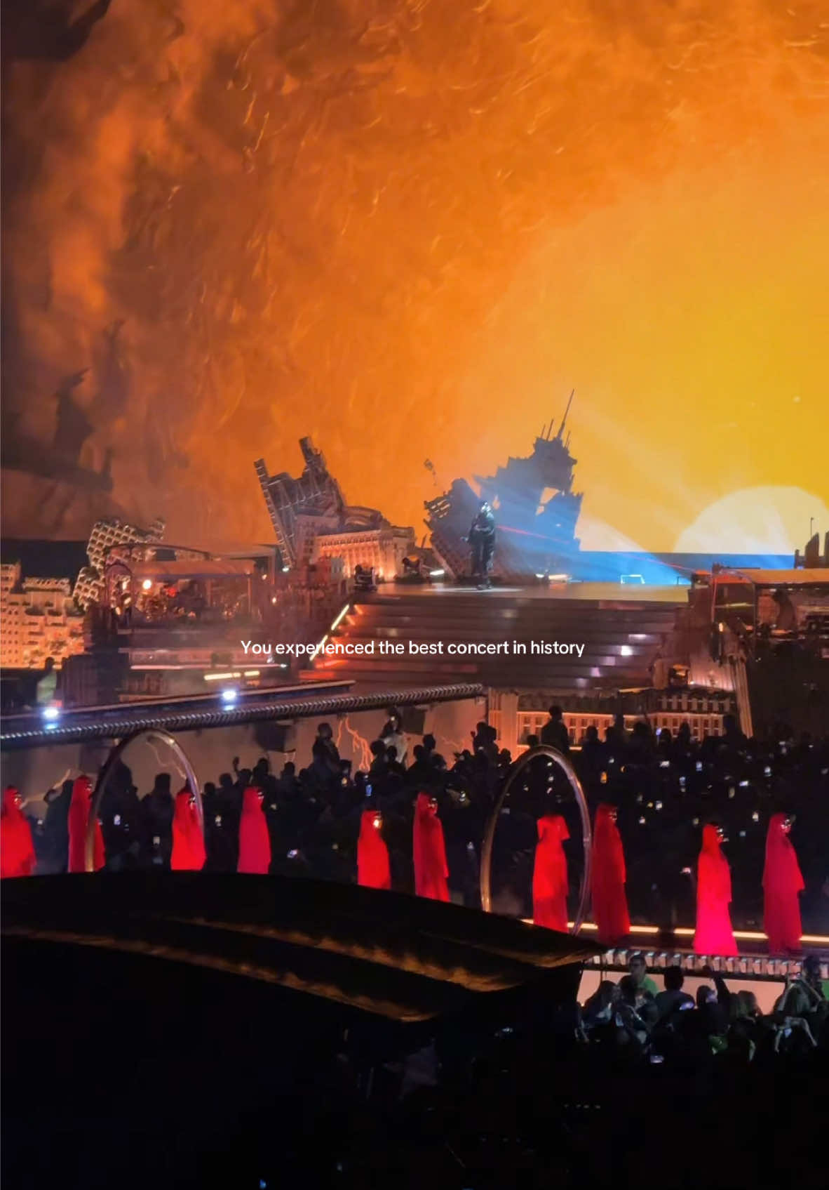 Philly Night 2 🔥!! The BEST concert I’ve been too. The Weekend is one of my favorite artist & I’m on cloud 9 !!!! #theweeknd ##hurryuptomorrow #concert #philly #dayinmylife 