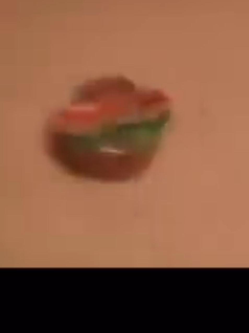 I WANT SOME APPLE SAUCE🥲