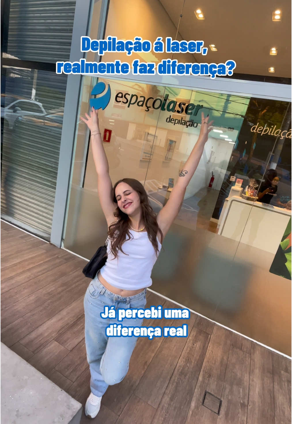 Se eu soubesse que a depilação a laser iria facilitar tanto a minha vida, eu teria feito antes! Finalmente chegou a hora de dizer tchau pra lâmina e para os pelos indesejados. Impressionada com os resultados da minha depilação a laser na @Espaçolaser que já aparecem desde a primeira sessão. 💙 #publi