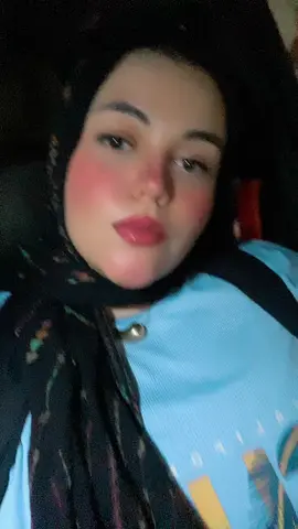 لاحدهم والله 😂😂😂😂
