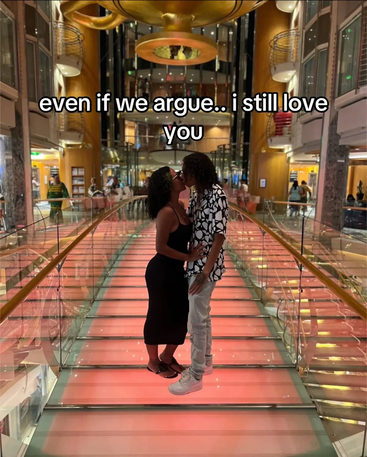 #studoftiktok🏳️‍🌈 #wlw #foryoupage #couple #blowthisup #fyp #foryou 