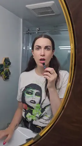 what happens to vampires who had veneers as humans? how do they? where do their teeth? how would their teeth? i need to knoooow #yapping #storytime #vampire #lore 