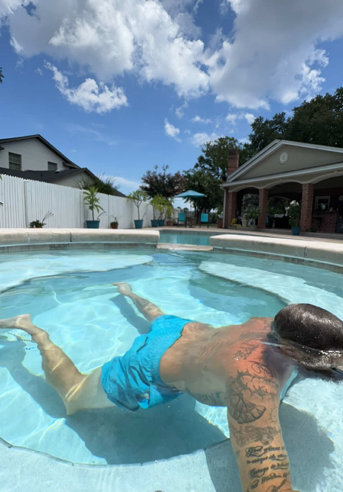 Spa wall filled with water 😬 #pool #poolleak #fyp #foryoupage #poolcleaning #poolleakdetection #leakdetection #h20leakdetection #satisfyingvideo #satisfying #LIVEIncentiveProgram #LIVEStory #PaidPartnership 