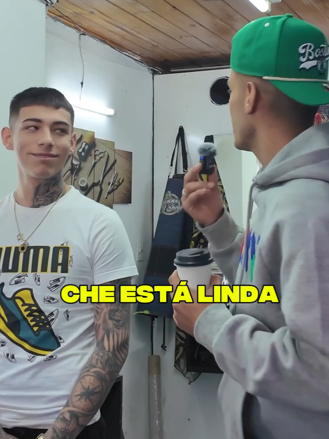 cuánto está el corte en la barbería de lomas de Zamora 