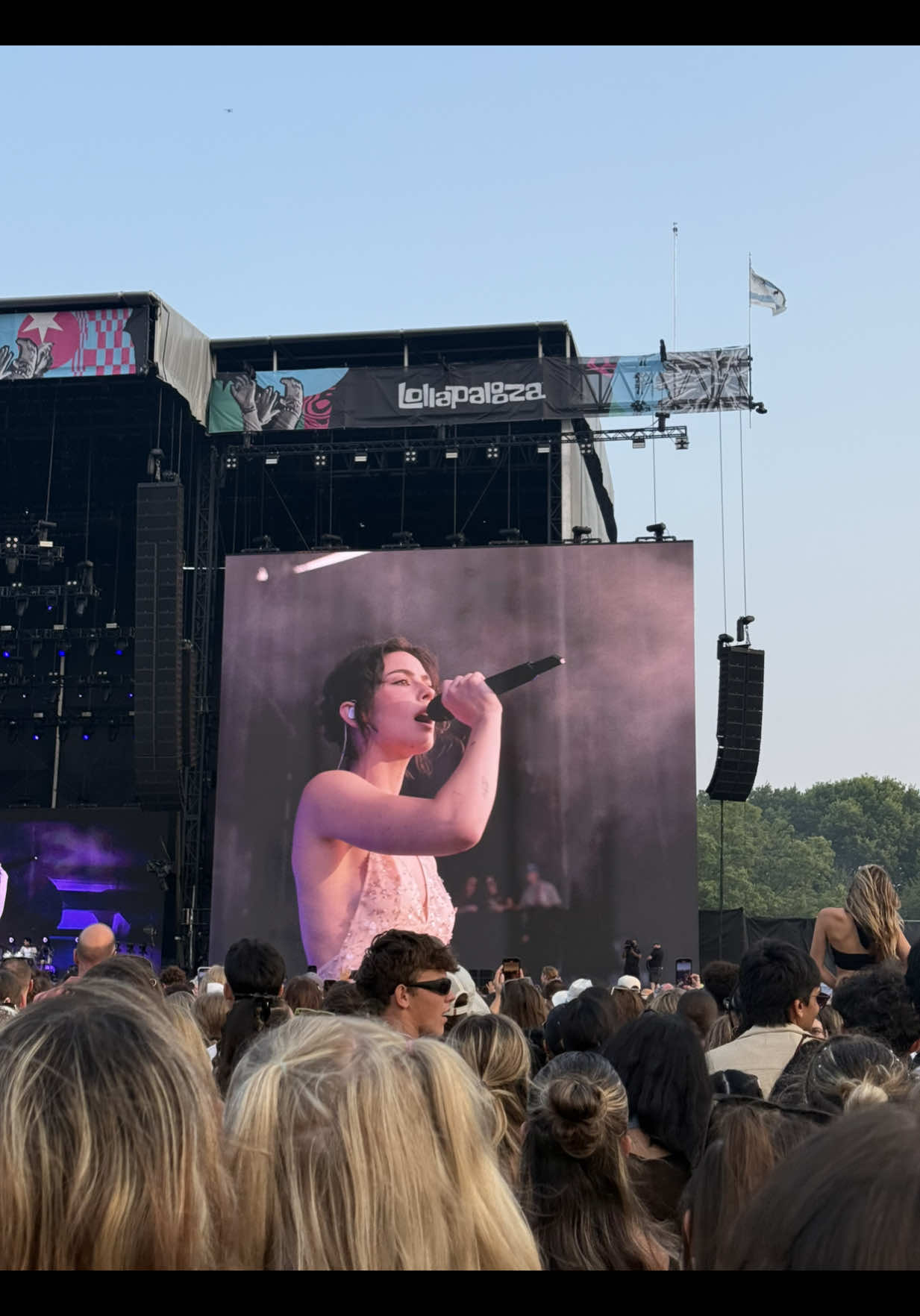 I CANT UNHEAR IT NOW 😭😭 still love you tho<3 @Lollapalooza USA @gracie abrams  #lollapalooza #lolla #lollapalooza2025 #chicago #festival #fyp 