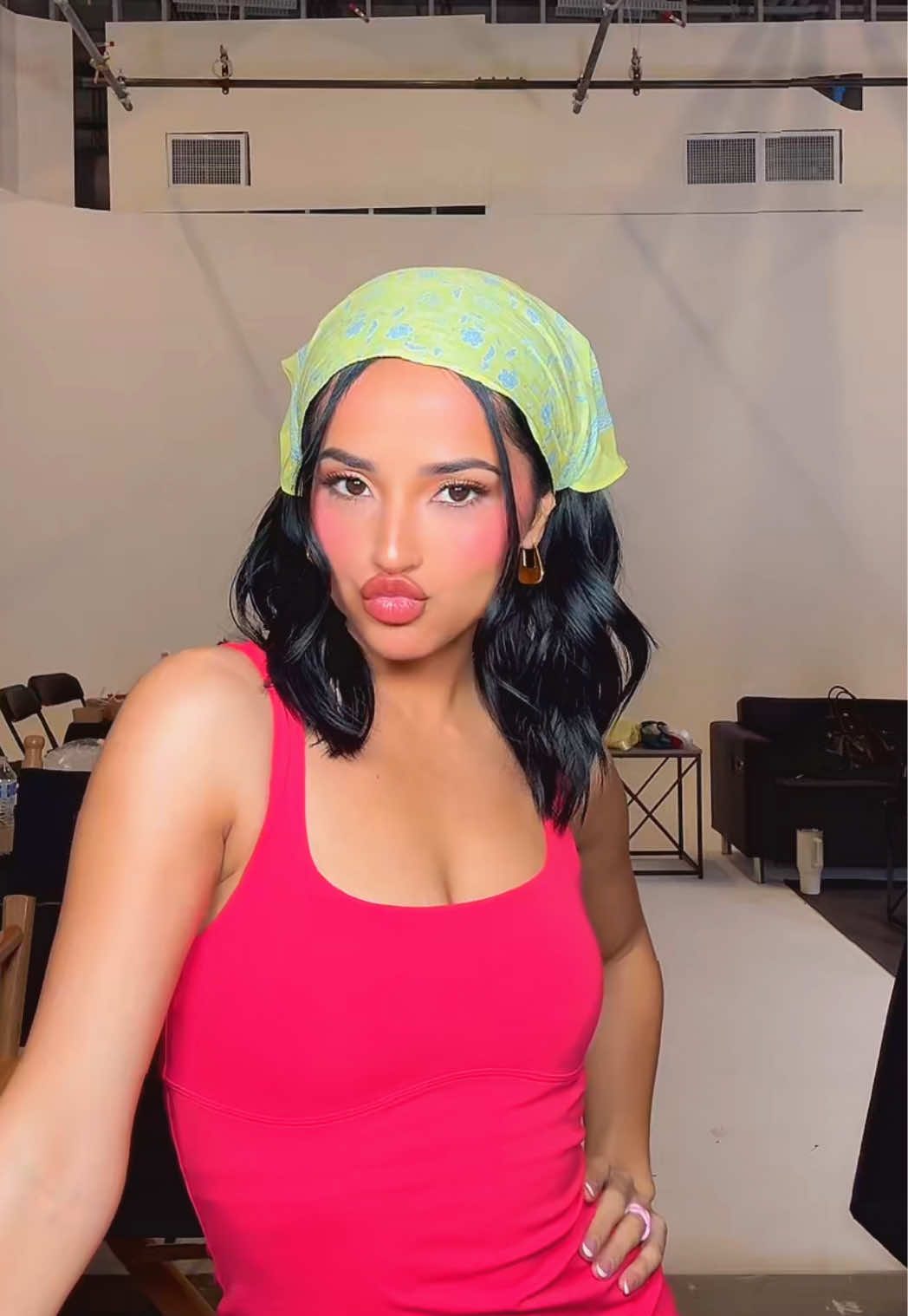 New @Fabletics collection just dropped 🫐🍓🍉 here is some BTS I found on my phone from our shoot ☺️ 