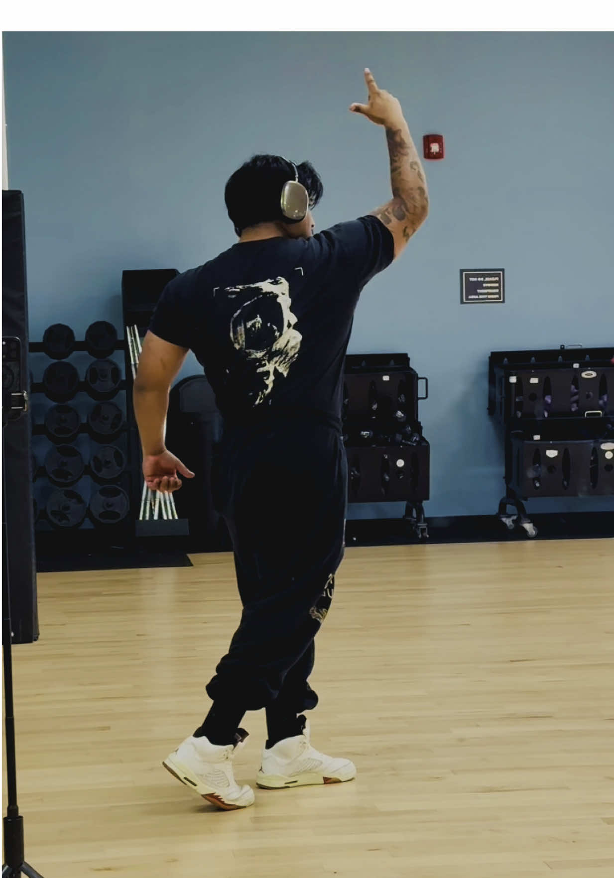 If you dance, I dance…🍂🥀#lanadelrey #gymmotivation #bodybuilding #fitnessmotivation #aesthetic 