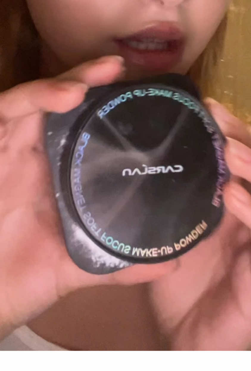 That’s why u should buy it yall 😜😜😜(also no flame to one size they rlly are a good ass brand I’m just using them to compare it to the setting powder #makeup #review 