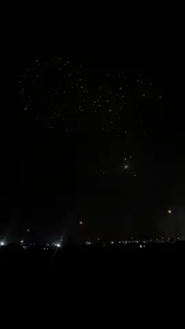 العاب نارية في ساحة اتين😍#صلالة_محافظة_ظفار 