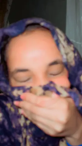 garbakeygow alla ha ku naxasriso qays 🤲🥺 wllhye waa ku xiisaye 🥺 faraxadii badan waa uxiisaye🥺 naxarista badan waa uxiisye🥺 alla ha ku naxaristo 🤲🥲 alla qabariga wasaca ha ka dhiigo🤲🥺 kitaabka gacanada mid alla ha ka siiyo🤲🥲 wallhye manata saa ulimaye waliga umailanamaen😭 pls walalkey igo duceya 40 qof ducado waa laqabala🤲🥺😭